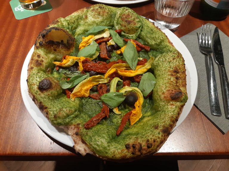 Pizza vegana di Cocciuto via Bergognone