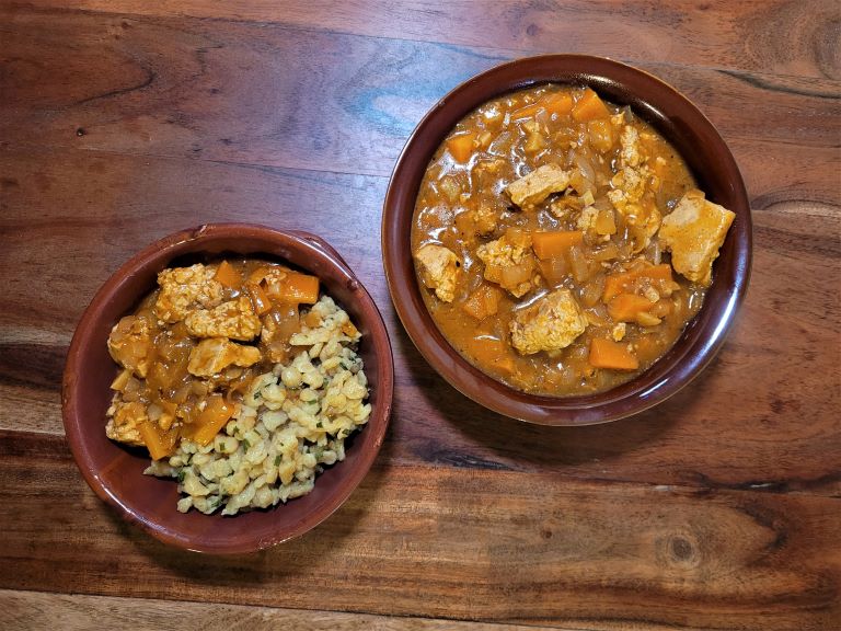 Gulasch di tofu con spatzle