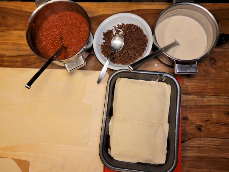 lasagne vegane in preparazione