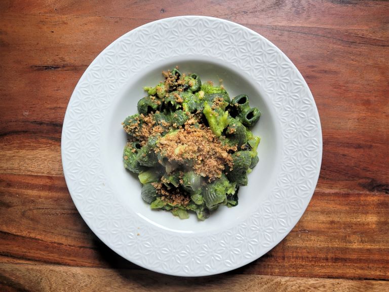 pasta con broccoli arriminati alla siciliana