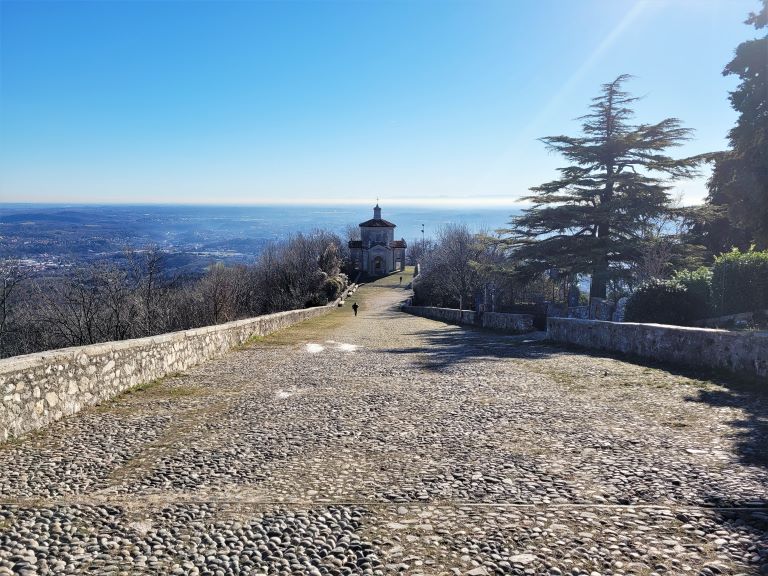 Sacromonte di Varese_vista dalla via delle Cappelle