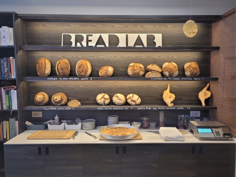 Tone Bread Lab